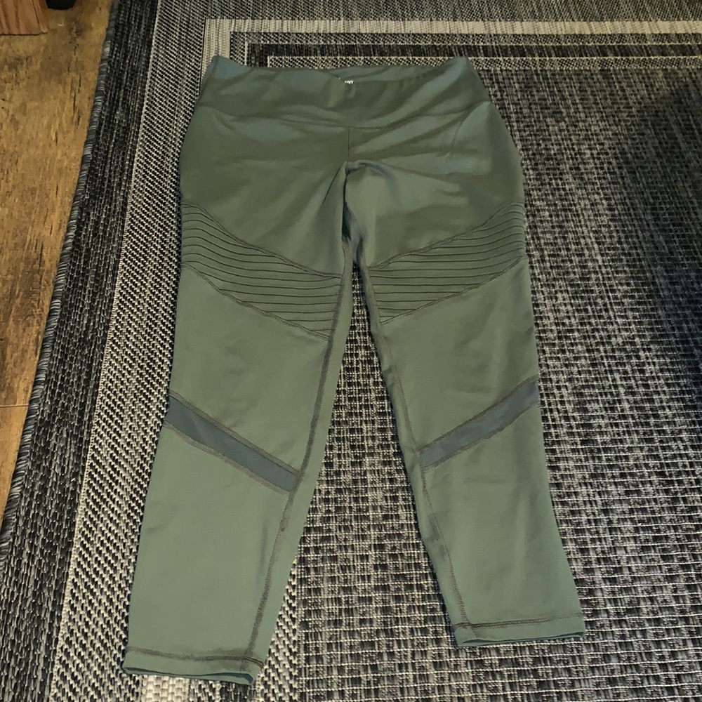 Old Navy Active Leggings